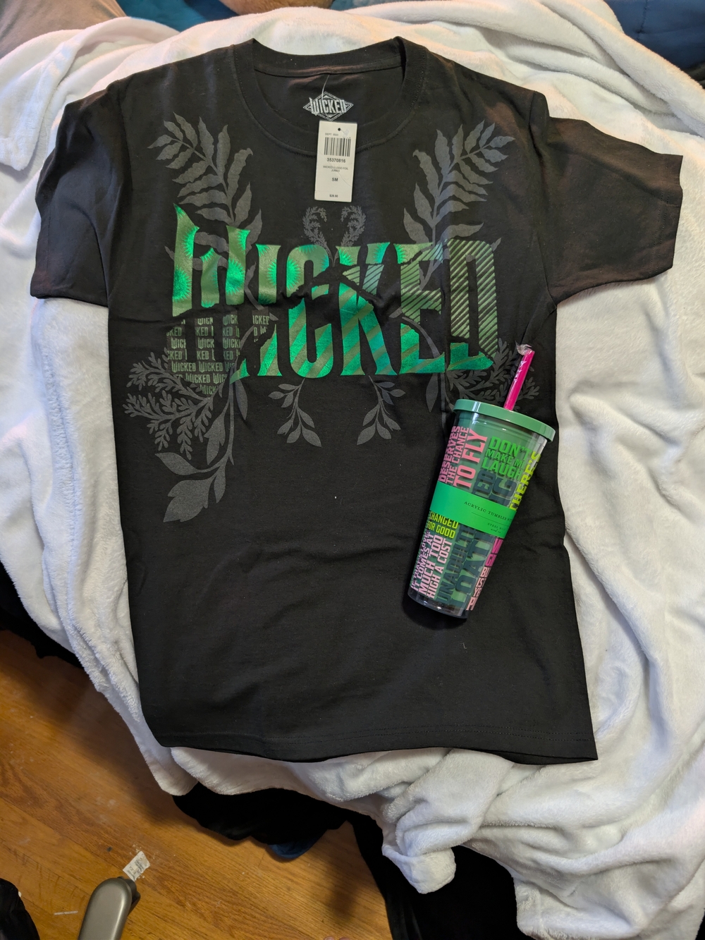 [BUNDLE] Wicked T-Shirt and Wicked Word Cloud 24 oz Tumbler with Straw - Picture 6 of 8